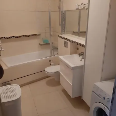 Modern 2 Flat ורוצלב