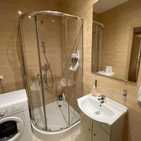 Modern 2 Flat ורוצלב